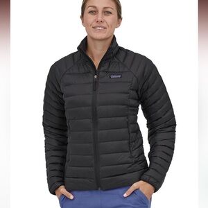 Women’s black Patagonia puffer jacket